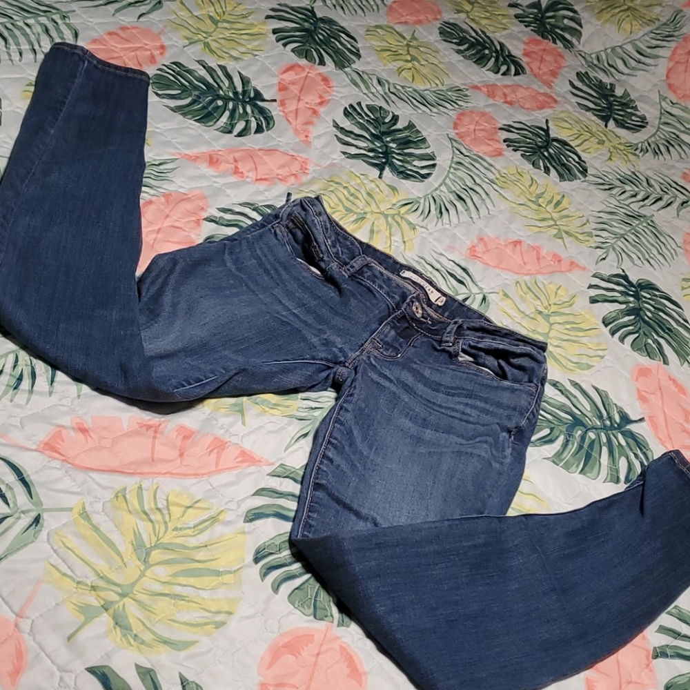 Bullhead Jeans - Picture 5 of 8